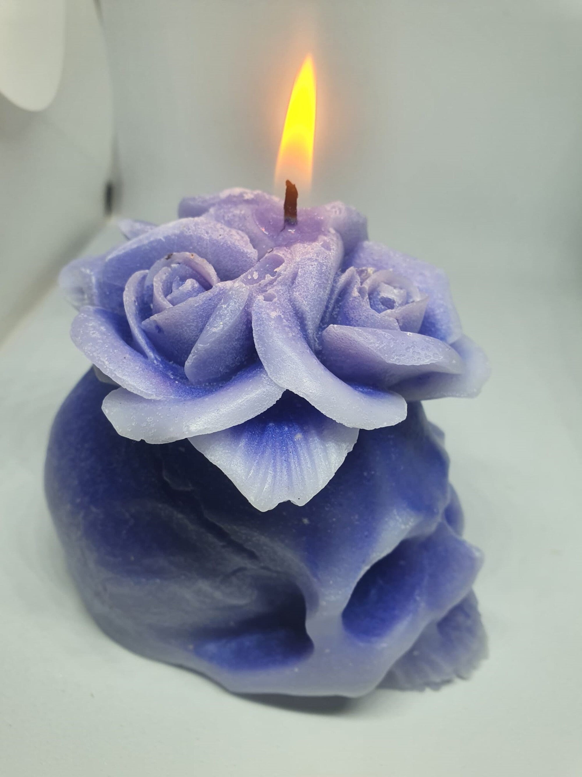 Rose Skull Beeswax Candle – Gothic Decorative Candle | DOLA Soft