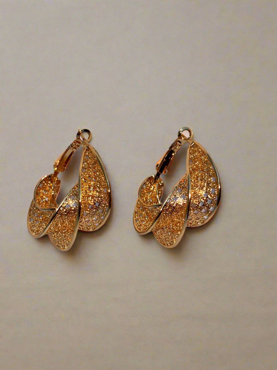 Twist (Adian fruit) Inspired Gold Hoop Earrings | DOLA Soft