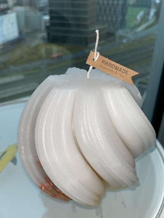 Candle beautiful Luxury Handmade Geometric Wave  by DOLA