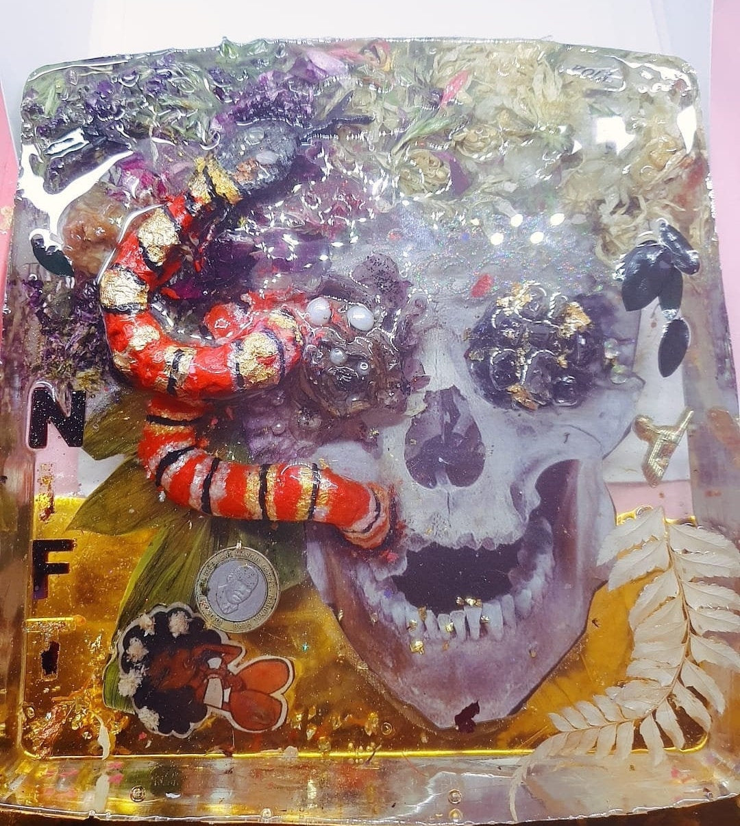 Custom Personalized Resin Art Skull Bouquet – Unique Glamour Home Décor | DOLA Soft