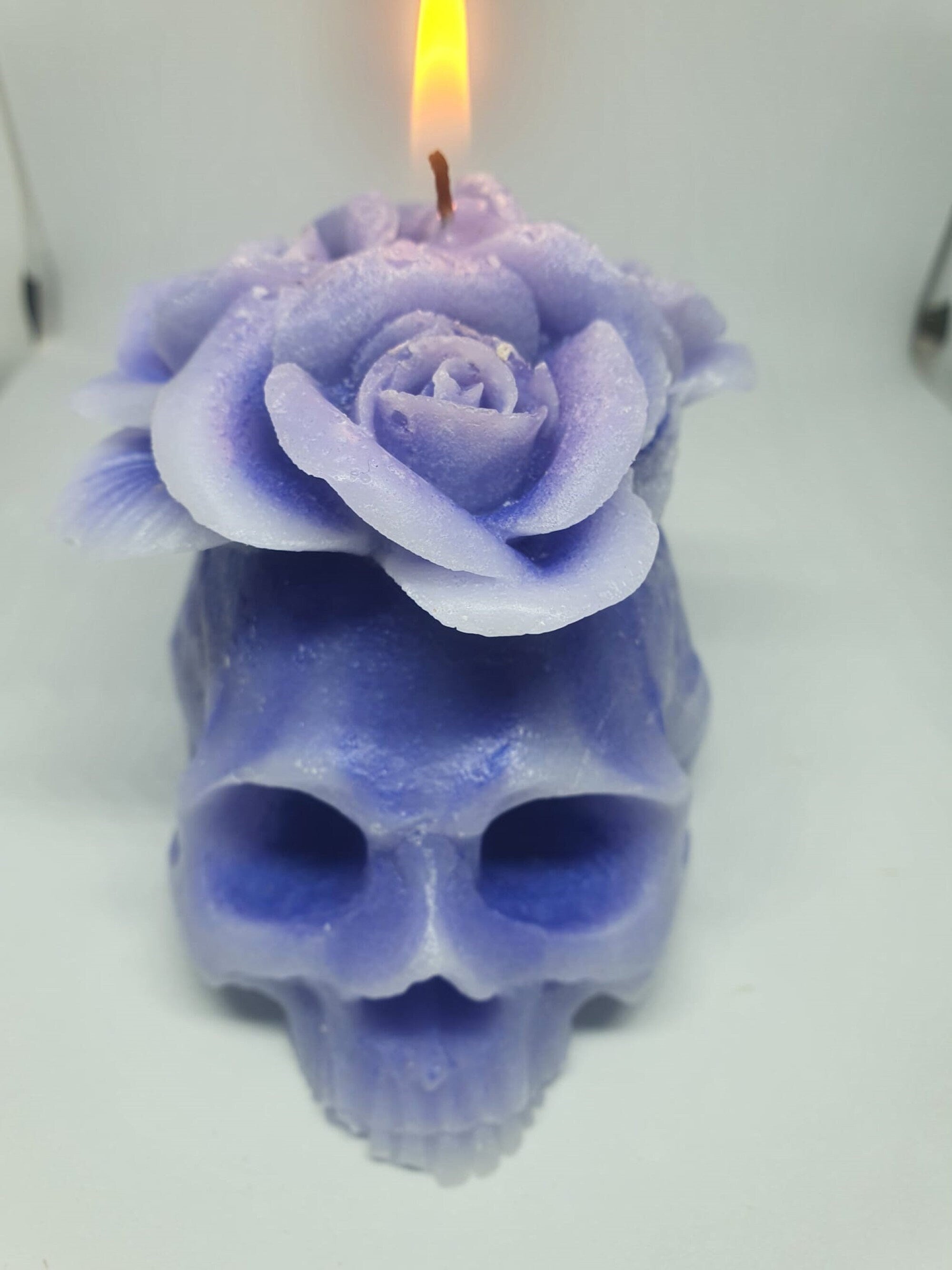 Rose Skull Beeswax Candle – Gothic Decorative Candle | DOLA Soft