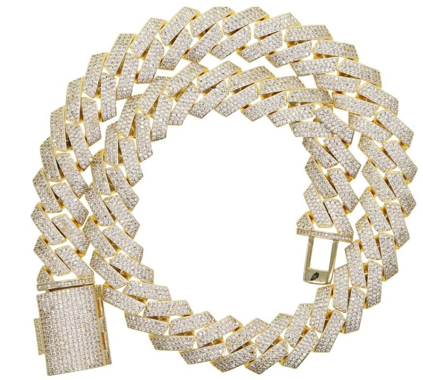 Unisex Cuban Link Chain – 18mm Thick Gold/Silver Hip-Hop Necklace | DOLA Soft